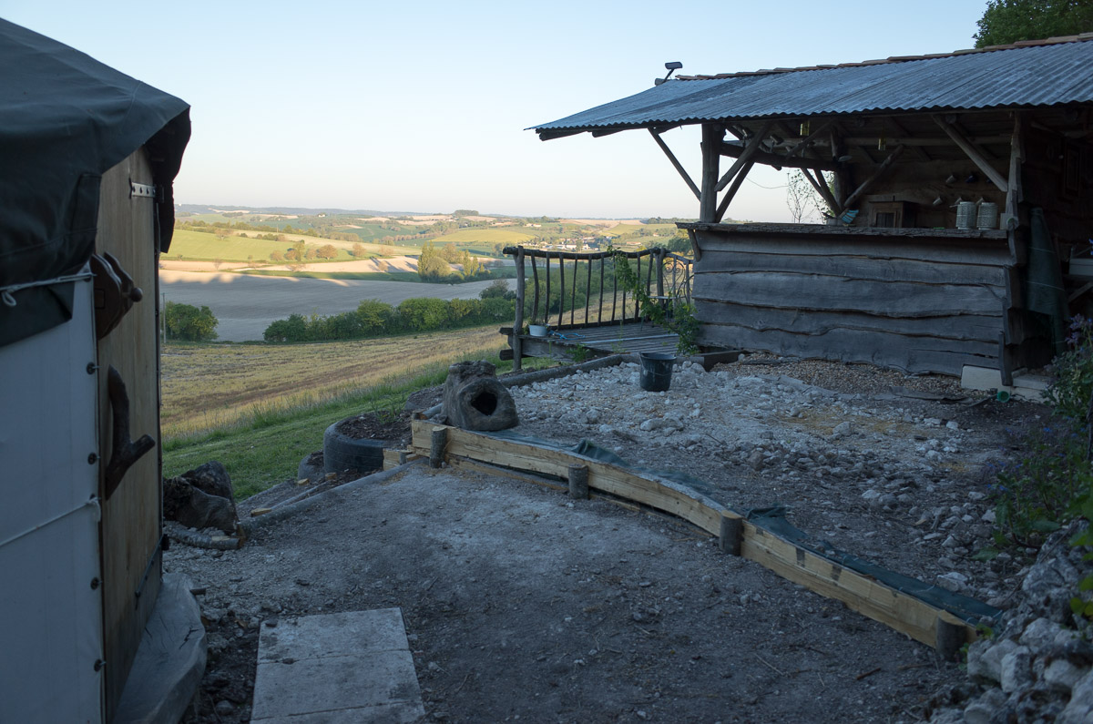 MI054498 Quirky Camping